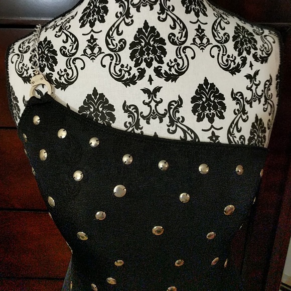 Leg Avenue 1 Shoulder Top - Picture 2 of 8